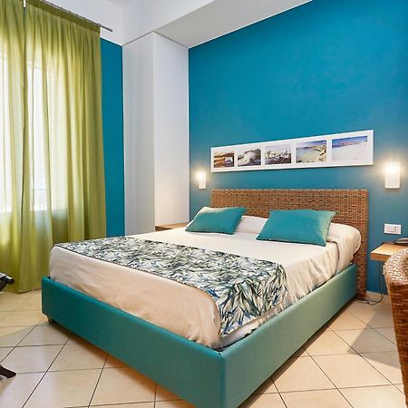 Insula Hotel ฟาวีญานา ภายนอก รูปภาพ