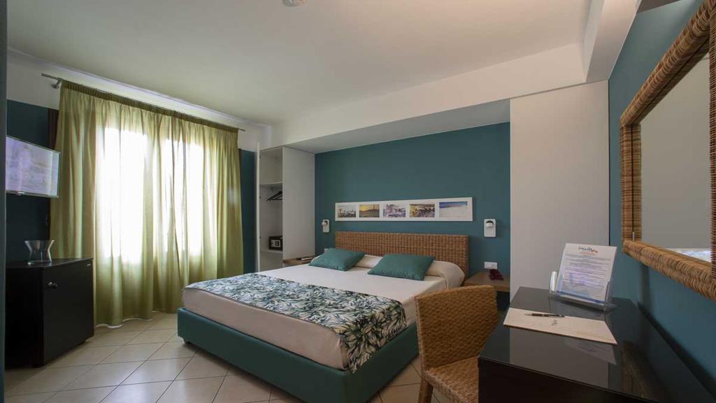 Insula Hotel ฟาวีญานา ภายนอก รูปภาพ