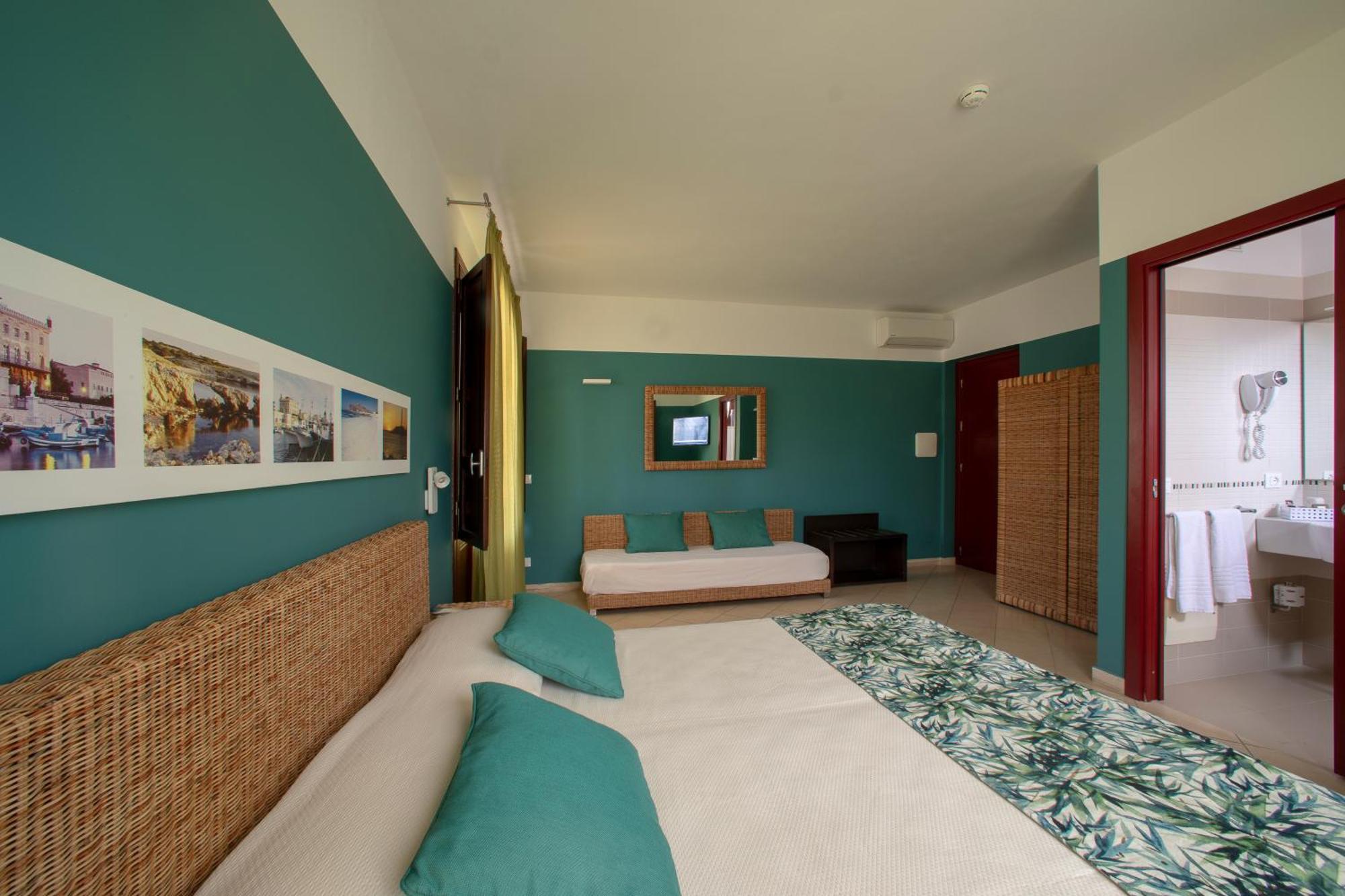 Insula Hotel ฟาวีญานา ภายนอก รูปภาพ