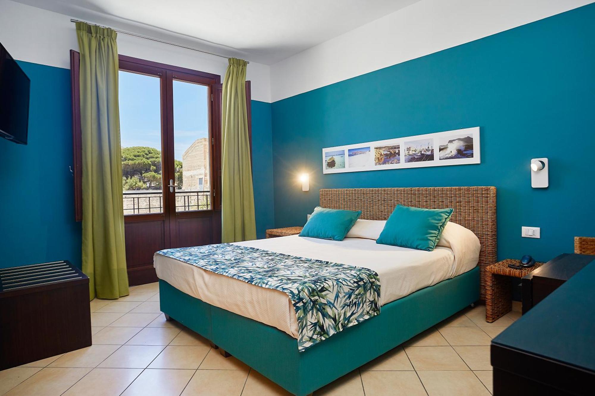 Insula Hotel ฟาวีญานา ภายนอก รูปภาพ